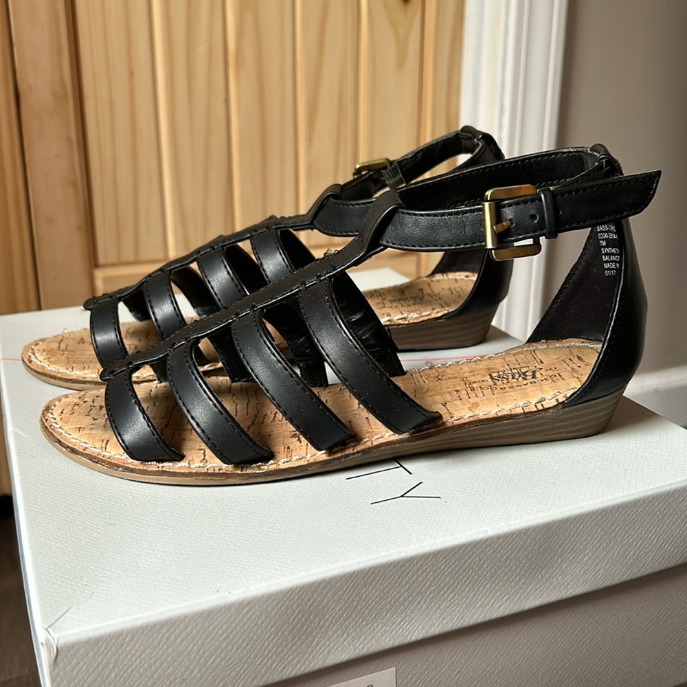 G.H. Bass Scrappy Sandals Size 7